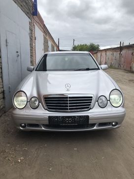  Mercedes-Benz E-Class 2000 , 485000 , 