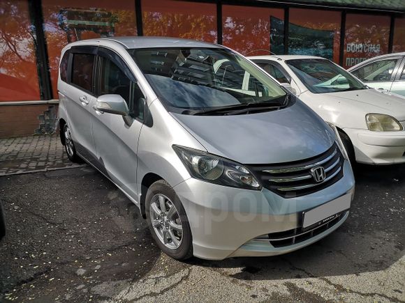    Honda Freed 2010 , 520000 , 