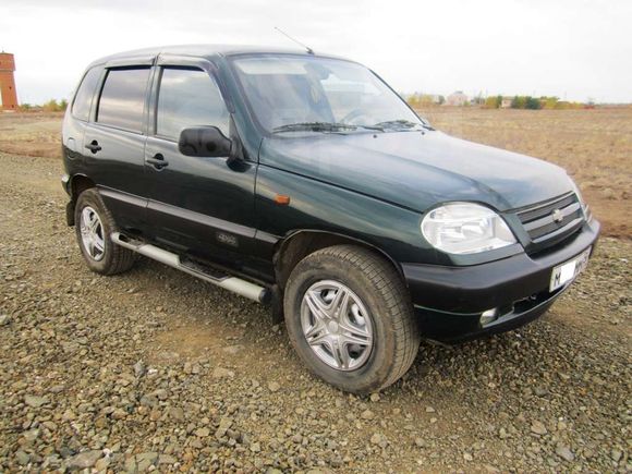 SUV   Chevrolet Niva 2003 , 200000 , 