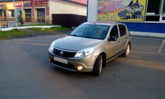  Renault Sandero 2010 , 277000 , 