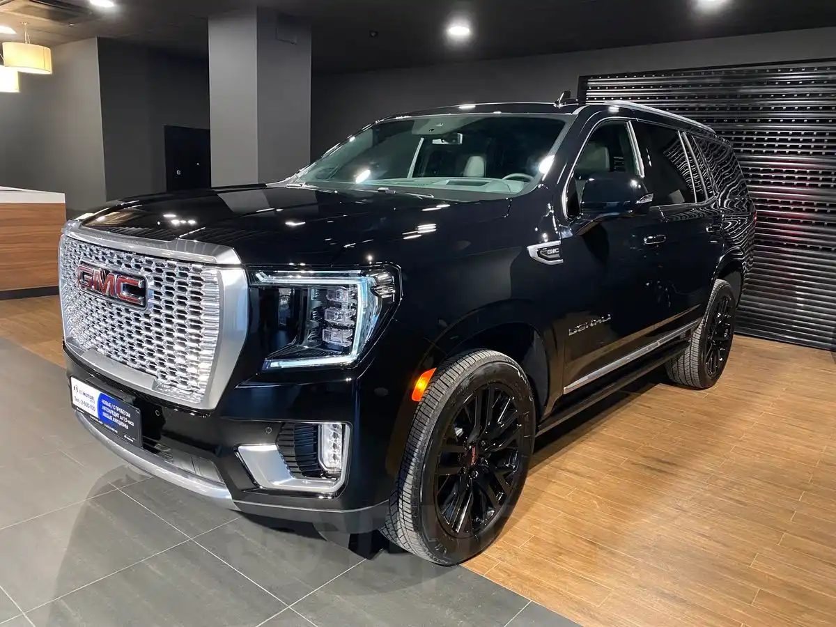 GMC Yukon 2023      62  4WD   suv 5   12   40    62 AT AWD Denali Ultimate