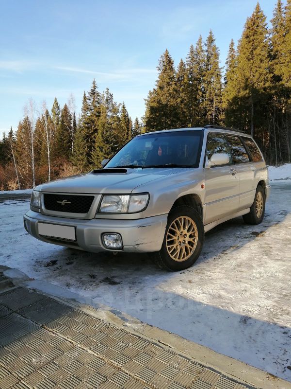 SUV   Subaru Forester 1999 , 300000 ,  