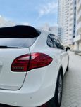 SUV   Porsche Cayenne 2012 , 3100000 , 