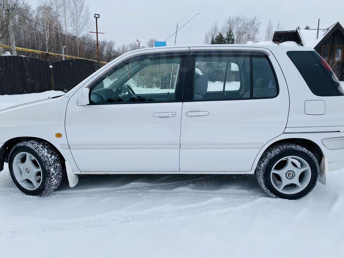 Купить авто Toyota Raum 2001 года в Новосибирске, бенз., автомат