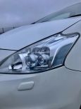    Toyota Prius Alpha 2013 , 950000 , 