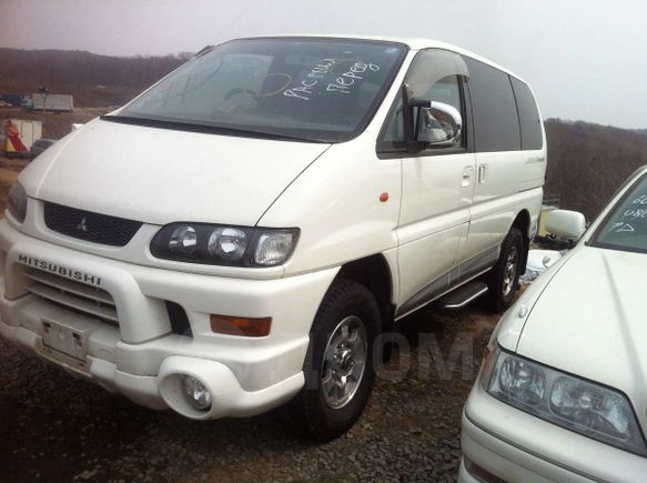    Mitsubishi Delica 2004 , 200000 , 