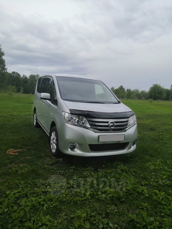    Nissan Serena 2012 , 880000 , 