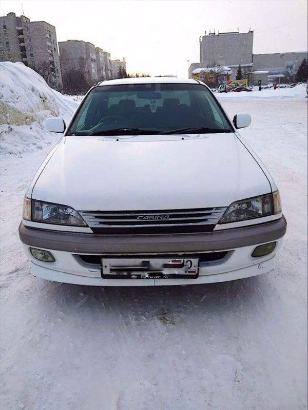  Toyota Carina 1998 , 135000 , 