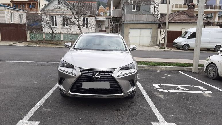 SUV   Lexus NX200 2018 , 2400000 , 