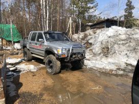  Toyota Hilux 1990 , 450000 , 