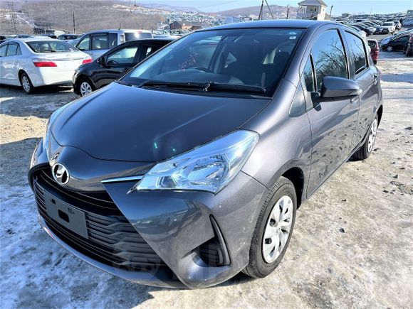  Toyota Vitz 2018 , 735000 , 