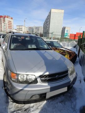    Nissan R'nessa 1998 , 250000 , 