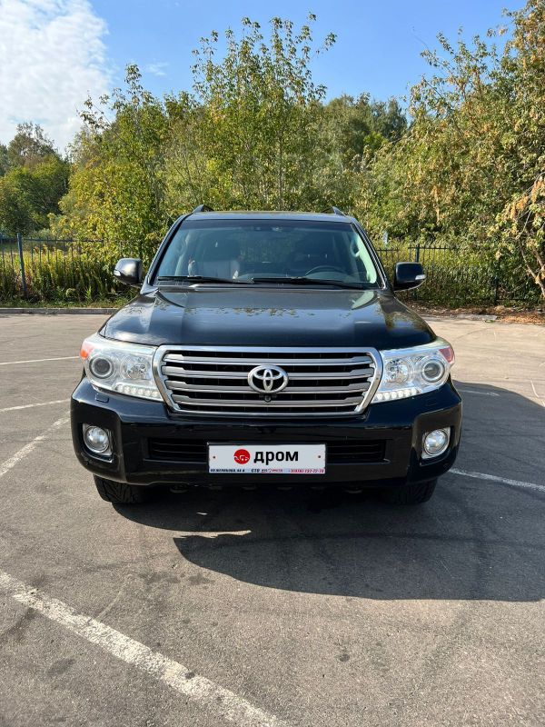 SUV   Toyota Land Cruiser 2013 , 3550000 , 