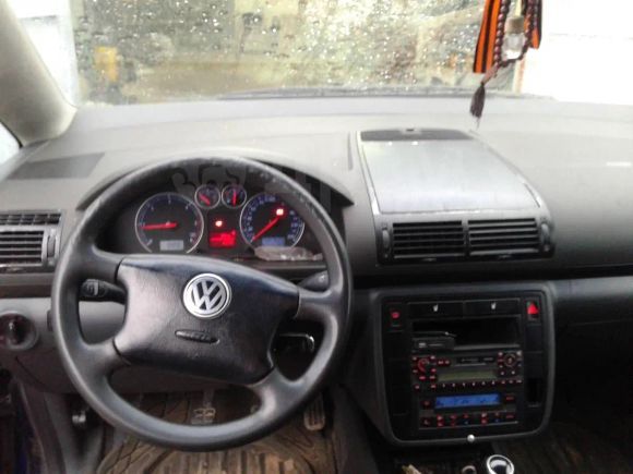    Volkswagen Sharan 2001 , 280000 , 