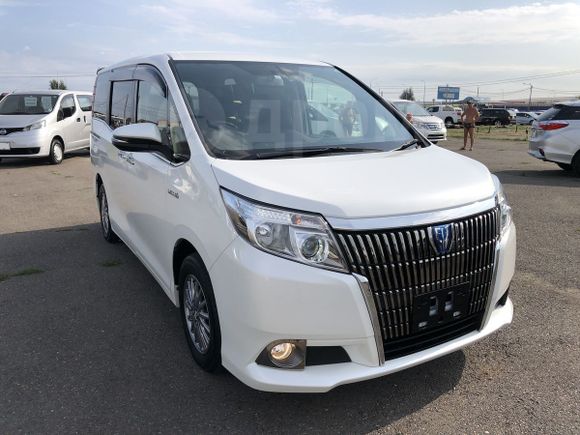    Toyota Esquire 2015 , 1549000 , 