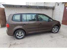    Volkswagen Touran 2010 , 950000 , 