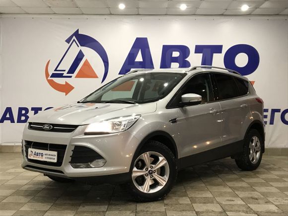 SUV   Ford Kuga 2015 , 849000 ,  