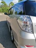  Honda Fit Shuttle 2011 , 690000 , 