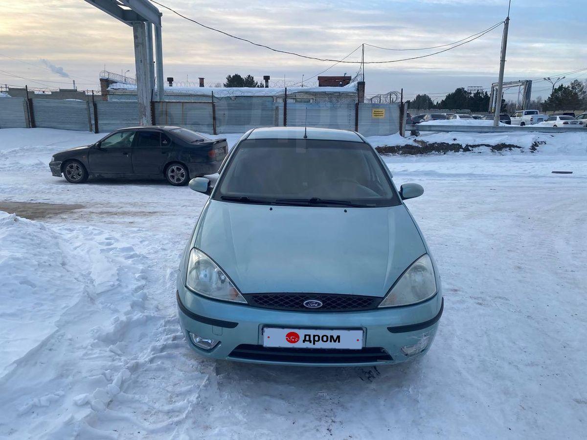 Купить Ford Focus 2001 года в Ачинске, Ездит друг сейчас страховка новая на  год так же присутствует, 1.8 литра, 300тыс.рублей, 1.8 MT Futura,  серебристый, механика