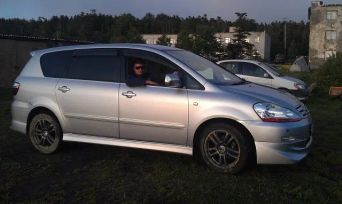    Toyota Ipsum 2004 , 590000 , -