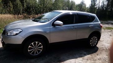 SUV   Nissan Qashqai 2010 , 799000 , 