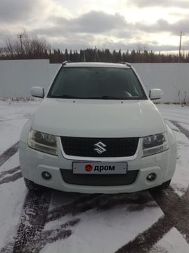 SUV   Suzuki Grand Vitara 2011 , 810000 , 