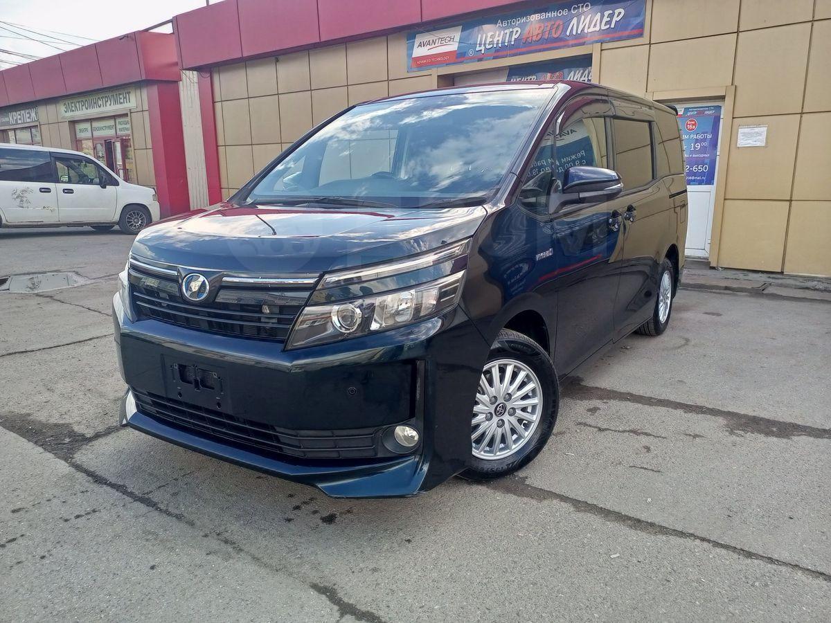 Toyota Voxy 2018 Black