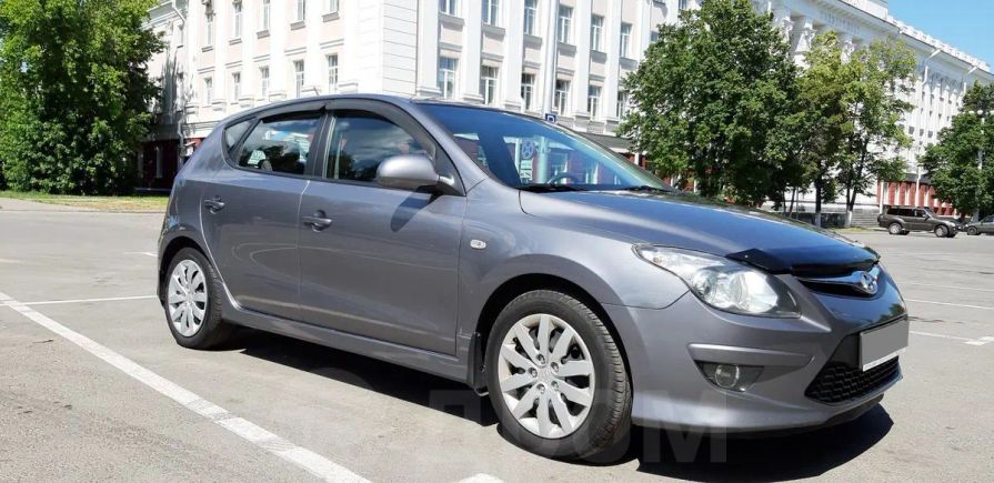  Hyundai i30 2011 , 500000 , 