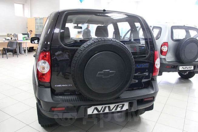 SUV   Chevrolet Niva 2014 , 403300 ,  