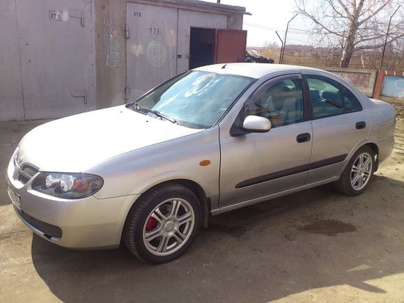  Nissan Almera 2003 , 210000 , 