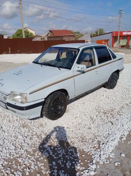  Opel Kadett 1986 , 100000 , 