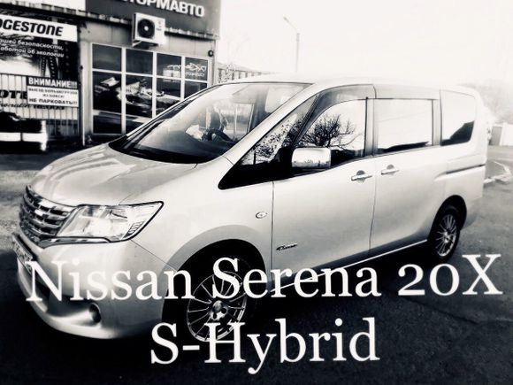    Nissan Serena 2012 , 800000 , 