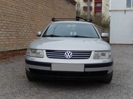  Volkswagen Passat 2000 , 215000 , 