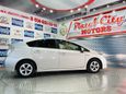  Toyota Prius 2015 , 1056000 , 