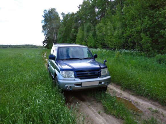  3  Mitsubishi Pajero iO 2001 , 295000 , 