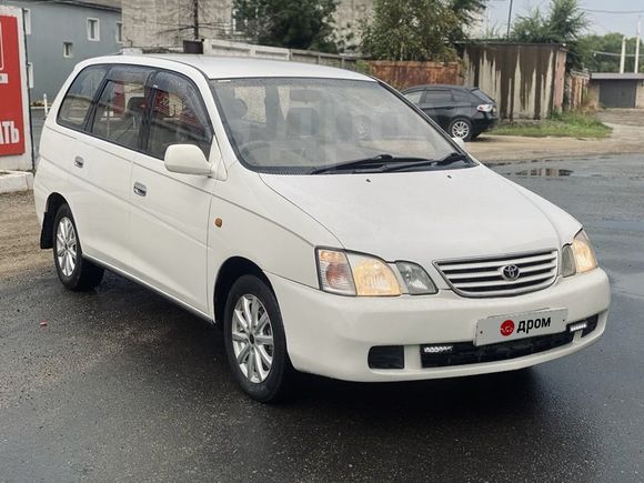    Toyota Gaia 2000 , 450000 , 