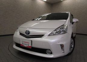    Toyota Prius Alpha 2012 , 380000 , 