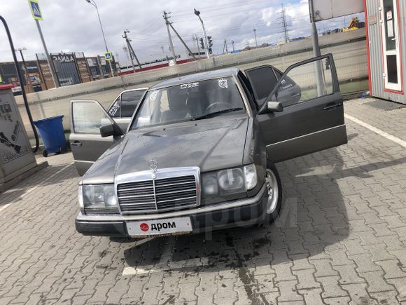  Mercedes-Benz Mercedes 1993 , 180000 , 