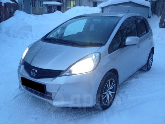  Honda Fit 2010 , 335000 , 