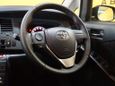    Toyota Isis 2013 , 985000 , 