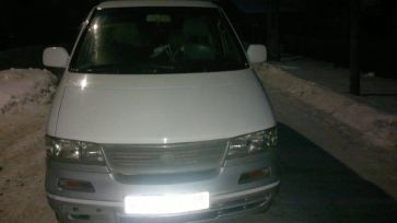    Nissan Largo 1996 , 230000 , 