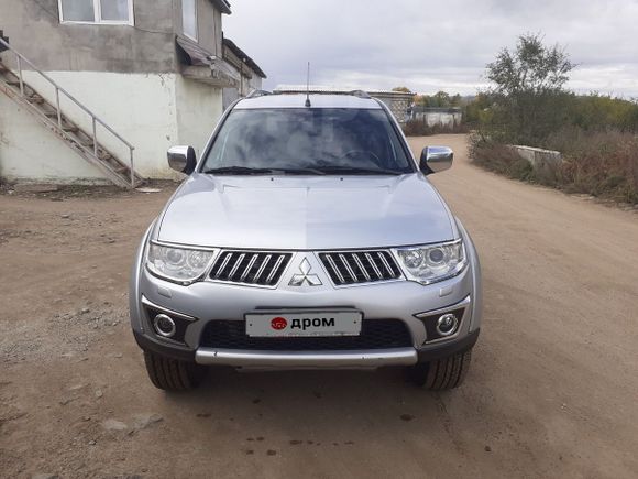 SUV   Mitsubishi Pajero Sport 2010 , 1100000 , 