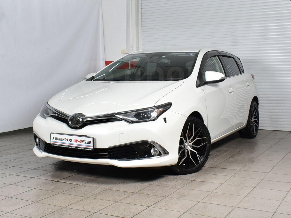 Toyota Auris 2015 универсал
