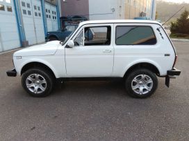 SUV    4x4 2121  1993 , 155000 , 