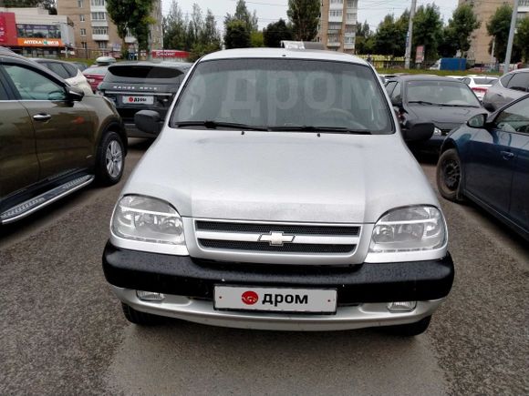 SUV   Chevrolet Niva 2006 , 205000 , 