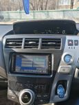    Toyota Prius Alpha 2014 , 930000 , 