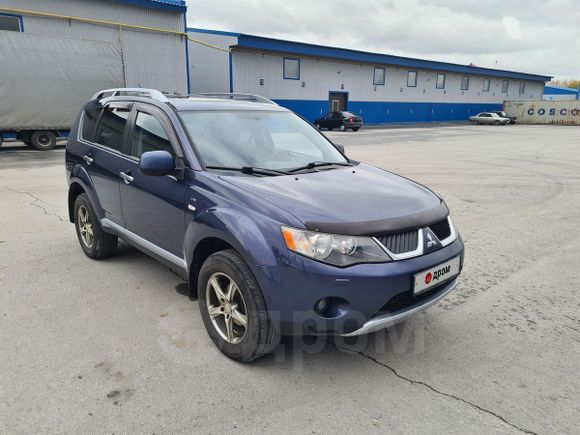 SUV   Mitsubishi Outlander 2007 , 669000 , 