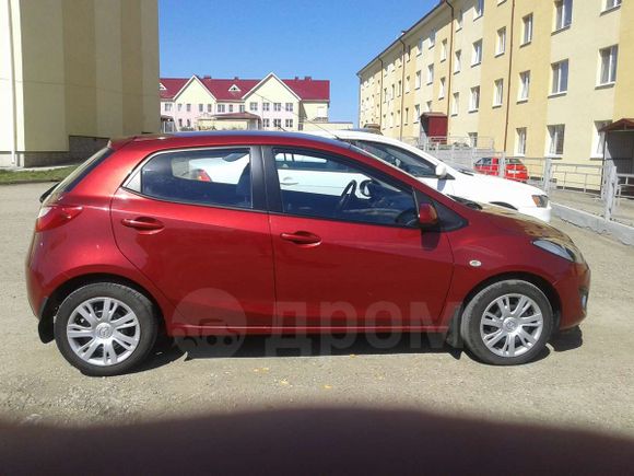  Mazda Mazda2 2013 , 570000 , 