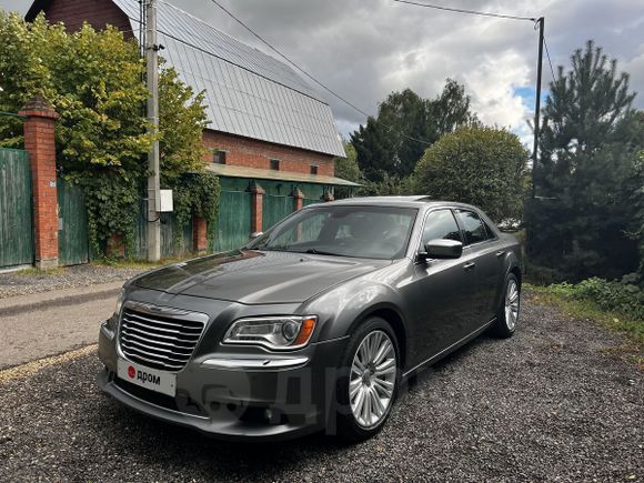  Chrysler 300C 2012 , 1520000 , 