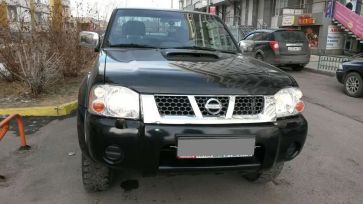  Nissan NP300 2012 , 800000 , 